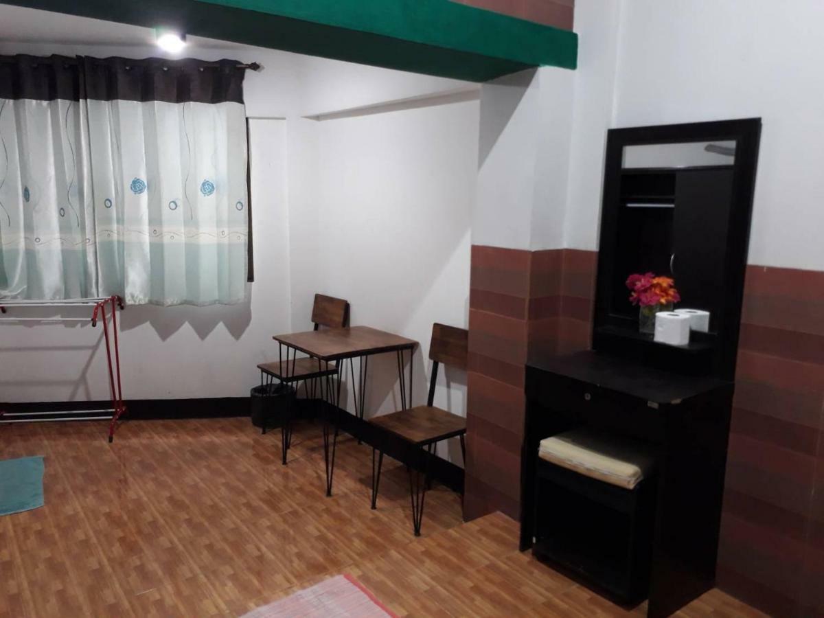 Changphuakgate Guesthouse Chiang Mai Dış mekan fotoğraf